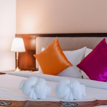 Bauman Ville Hotel Phuket Ngoại thất bức ảnh