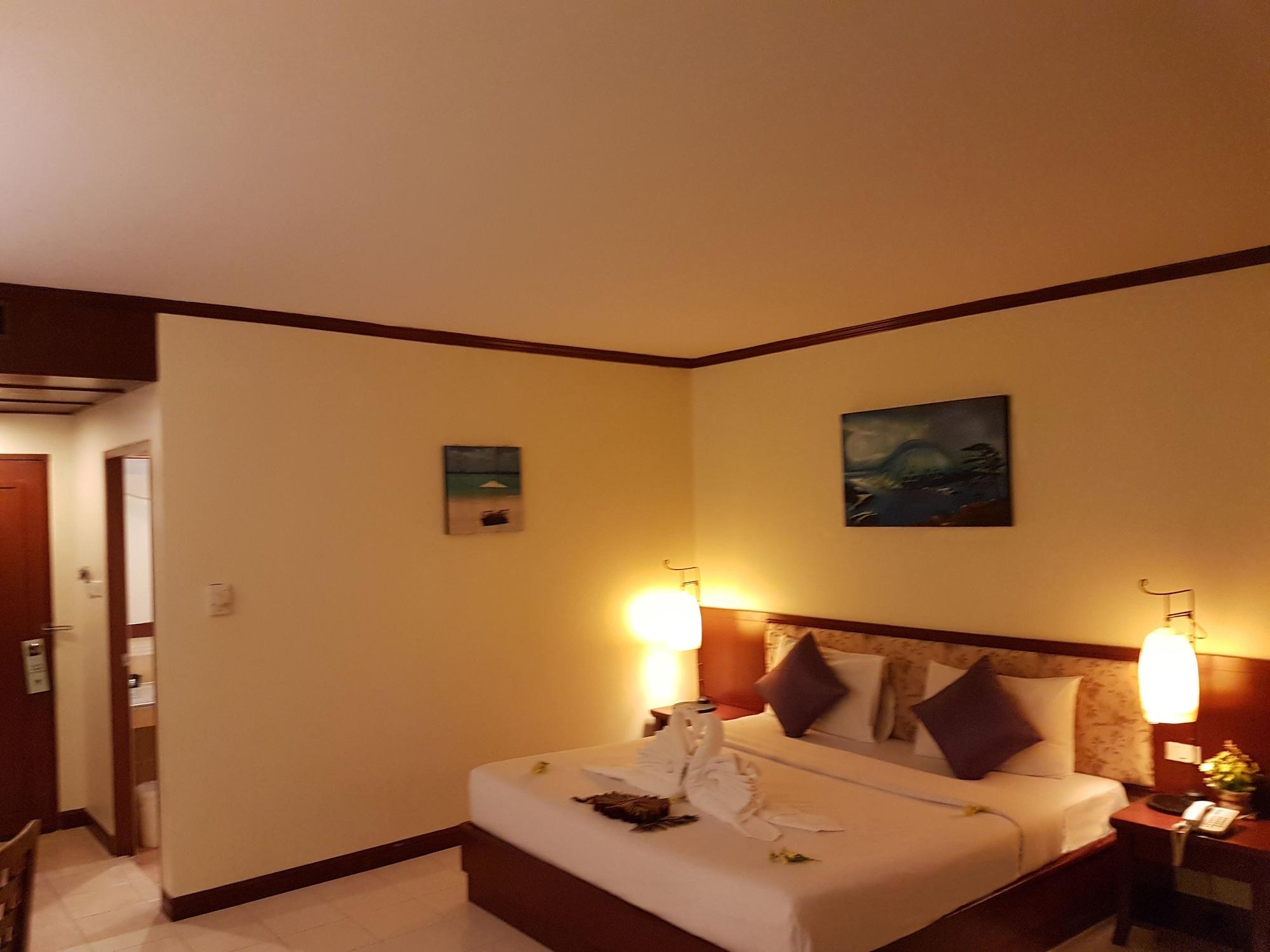 Bauman Ville Hotel Phuket Ngoại thất bức ảnh