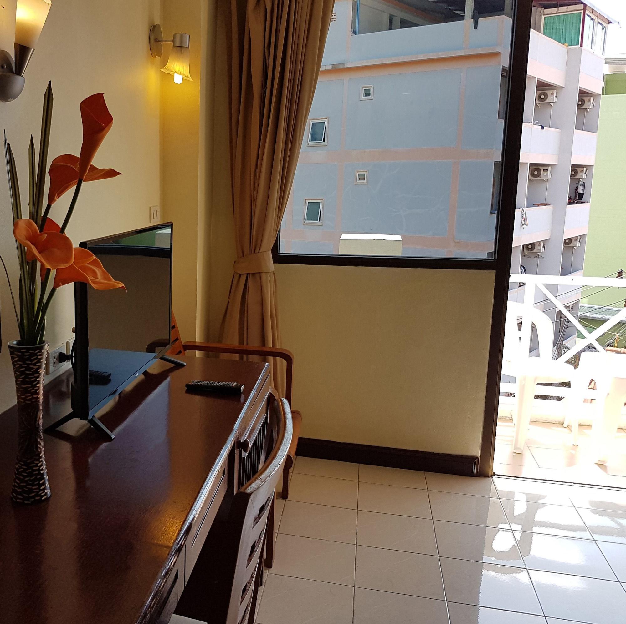Bauman Ville Hotel Phuket Ngoại thất bức ảnh