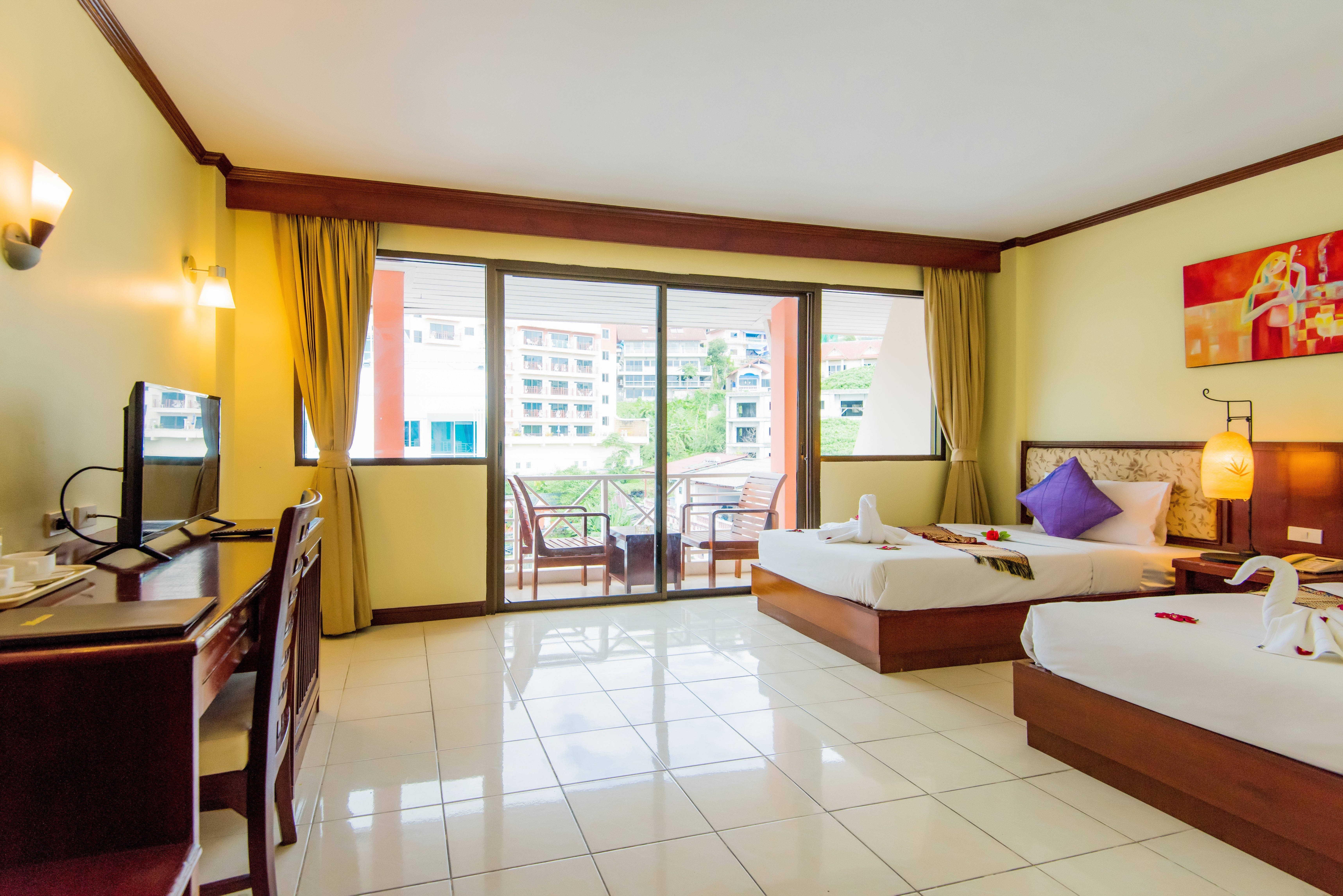 Bauman Ville Hotel Phuket Ngoại thất bức ảnh