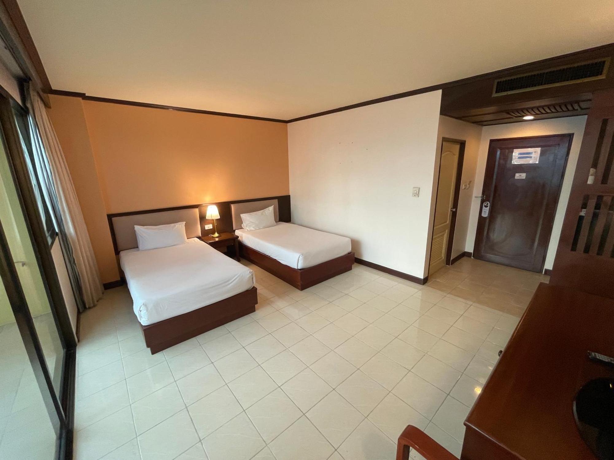 Bauman Ville Hotel Phuket Ngoại thất bức ảnh